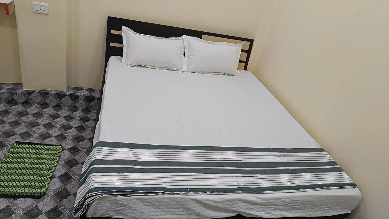Thakur Radhekrishna Guest House 바라나시 인도